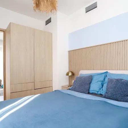 Platan Garden With Lakeview